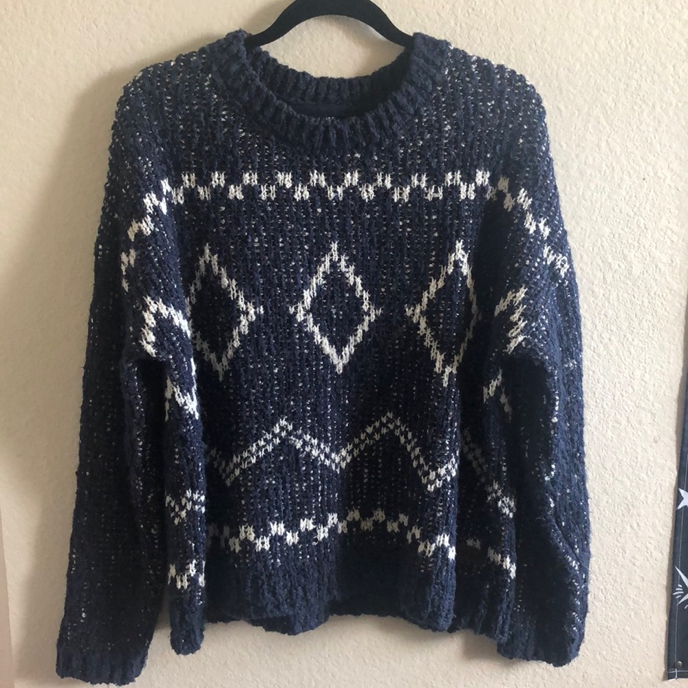 Dark blue and white Element knit sweater size medium